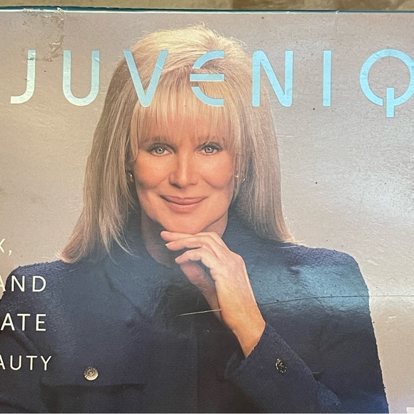 Vintage 1999 Rejuvenique System Linda Evans Facial Toning Kit/ Mask & VHS Works - Picture 3 of 12